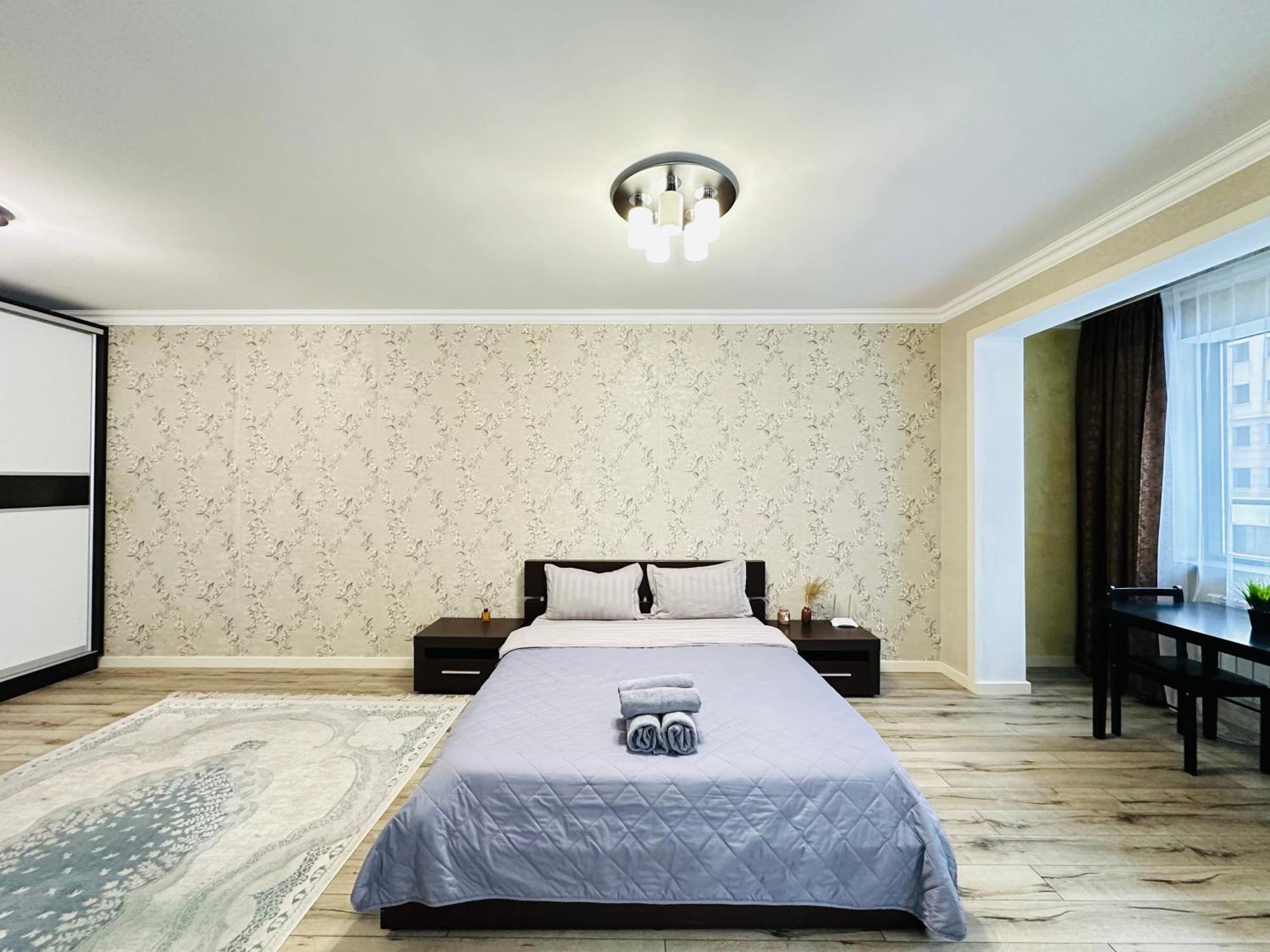 Vostochnyi Park Apartament In The Center Of Almaty Apartment Екстериор снимка