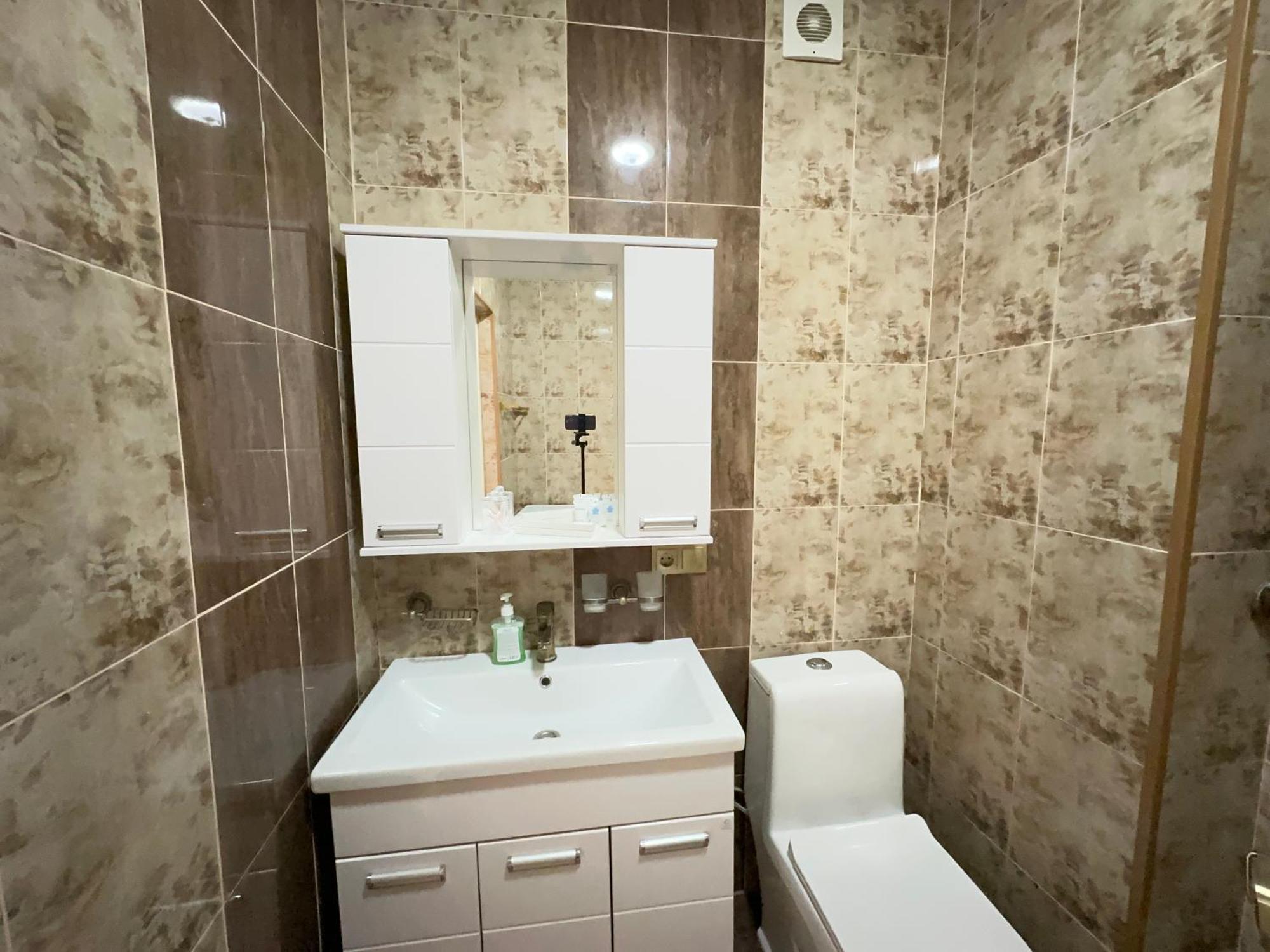 Vostochnyi Park Apartament In The Center Of Almaty Apartment Екстериор снимка